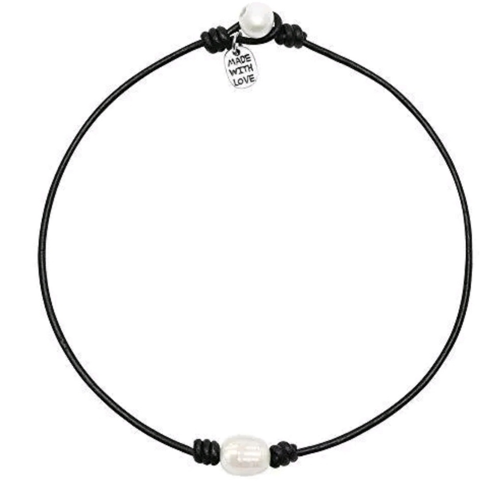 Single Cultured Freshwater Pearl Leather Choker